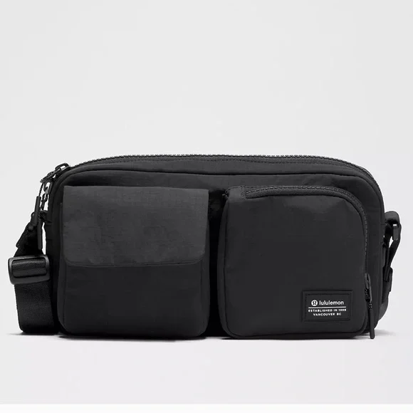 Multi-Pocket Crossbody Bag 2.5L - Picture 3 of 3